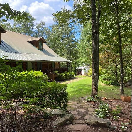 Barefoot Hills Hotel Dahlonega Buitenkant foto