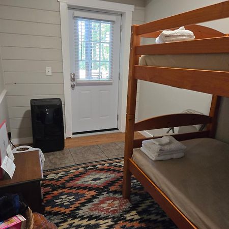 Barefoot Hills Hotel Dahlonega Buitenkant foto