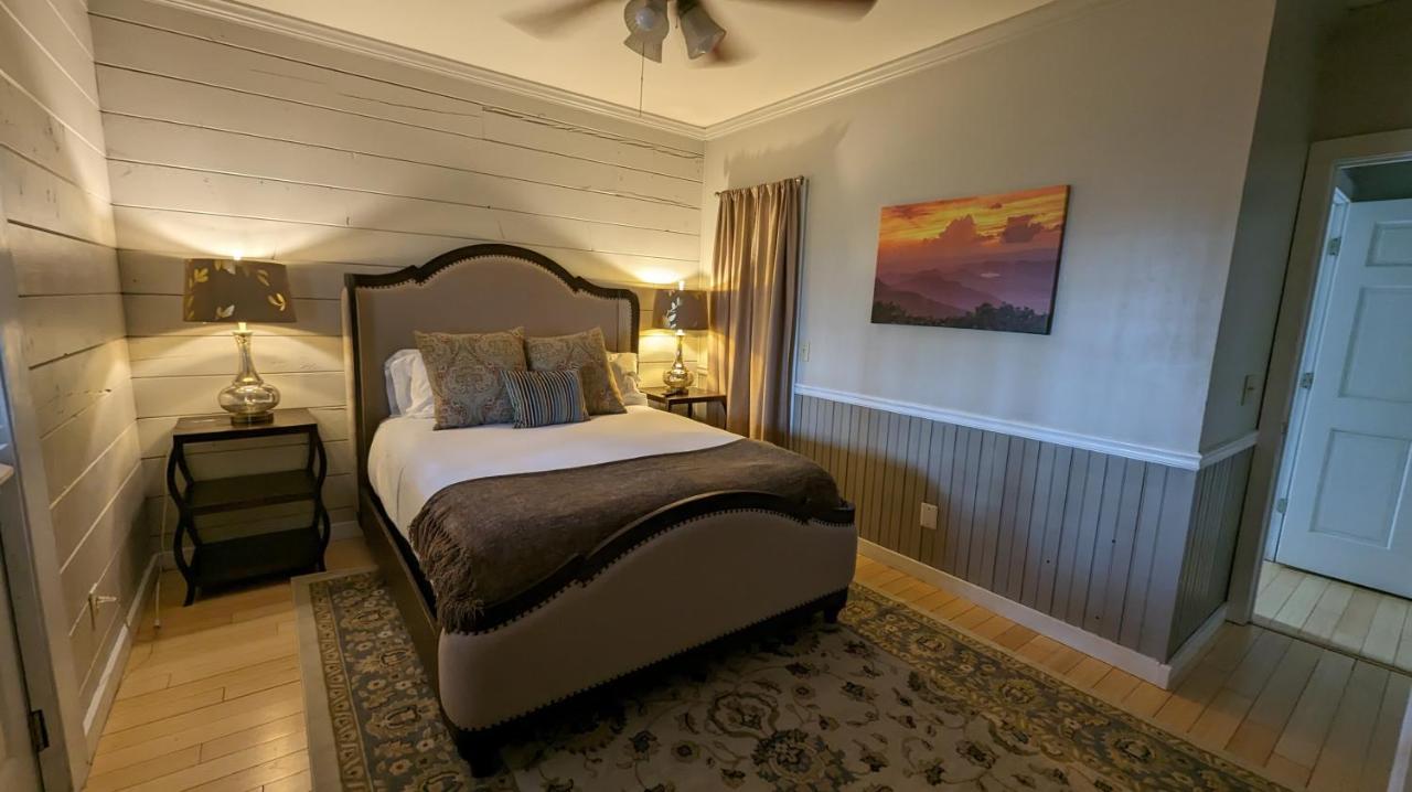 Barefoot Hills Hotel Dahlonega Buitenkant foto