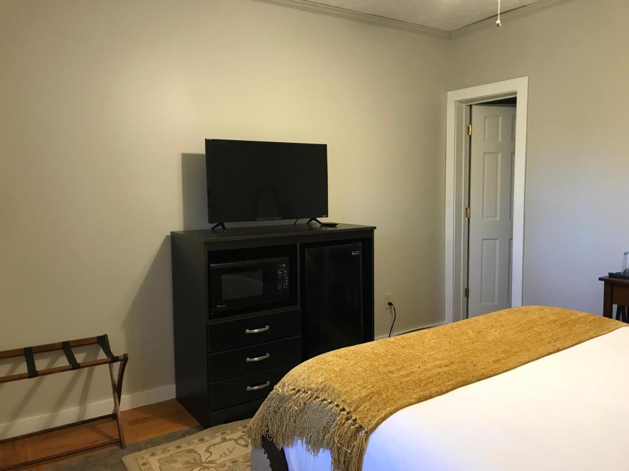 Barefoot Hills Hotel Dahlonega Buitenkant foto
